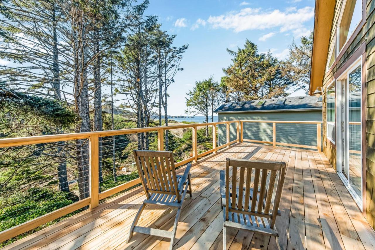 Yaquina Lighthouse View Beach Home Newport Exterior foto